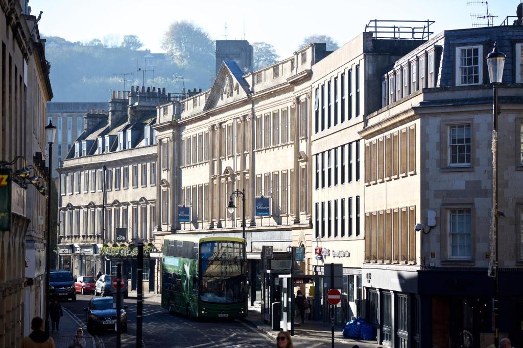 The Z Hotel Bath - Resim 29