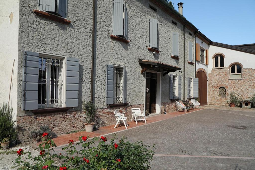 B&B Antica cascina - Two-Bedroom House