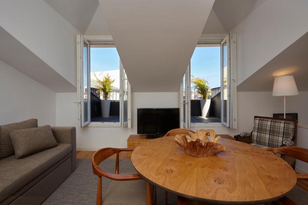 Downtown Colosseum Apartments - Apartment 4th Floor