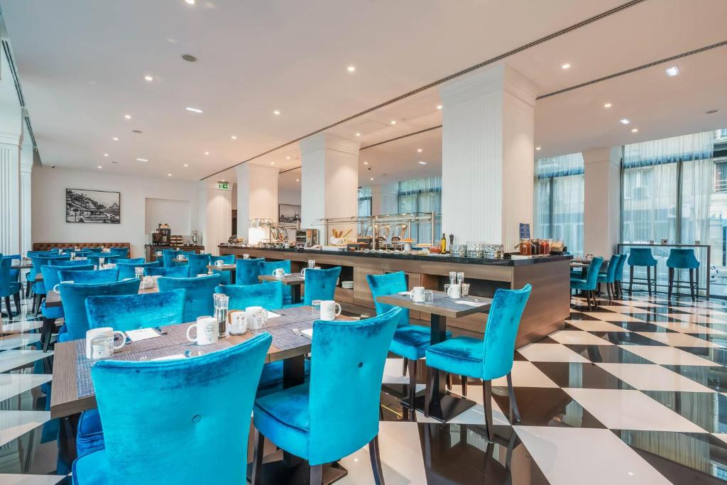 Reštaurácia alebo iné gastronomické zariadenie v ubytovaní Eurostars Danube Budapest