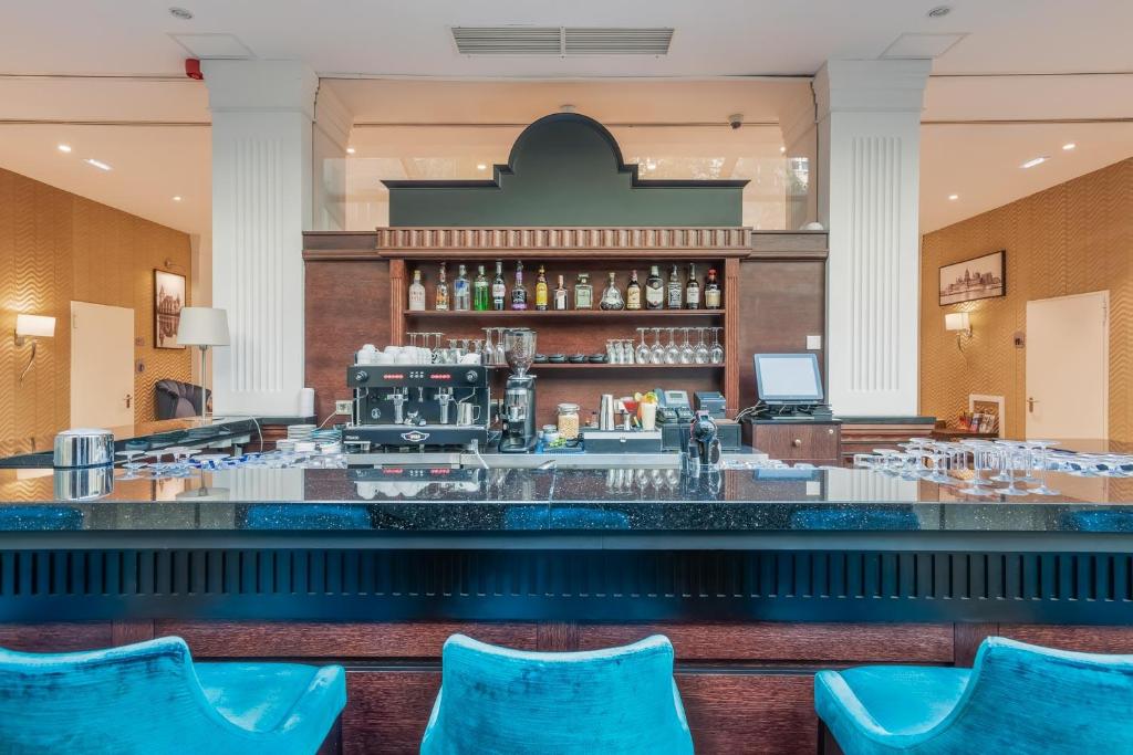 Lounge alebo bar v ubytovaní Eurostars Danube Budapest