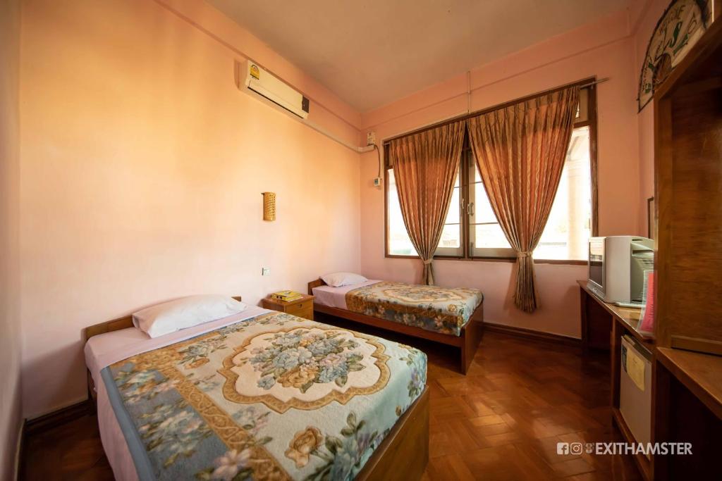 Postel nebo postele na pokoji v ubytování Gypsy Inn