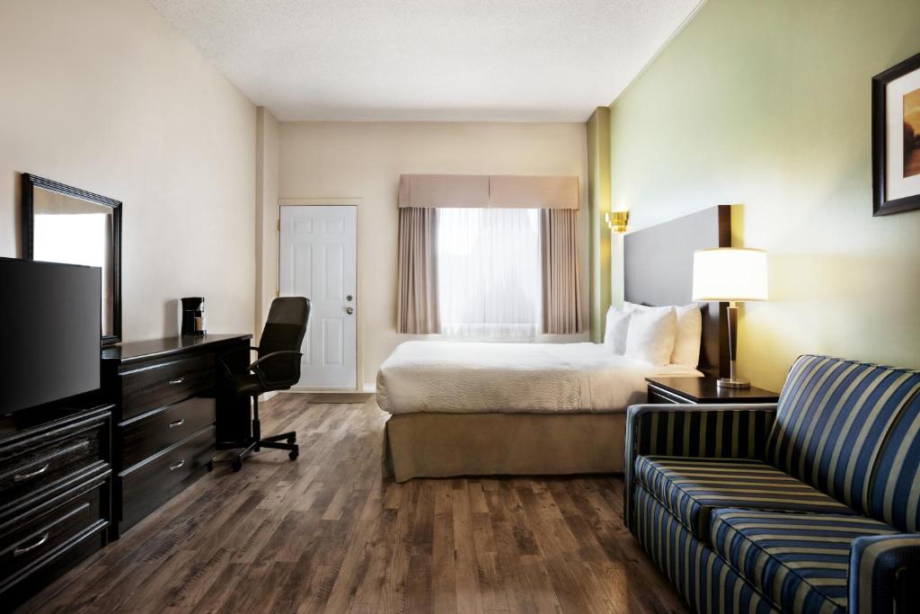 Days Inn by Wyndham Ste. Helene-de-Bagot - Tuinniveau Met één Tweepersoonsbed - Niet Roken