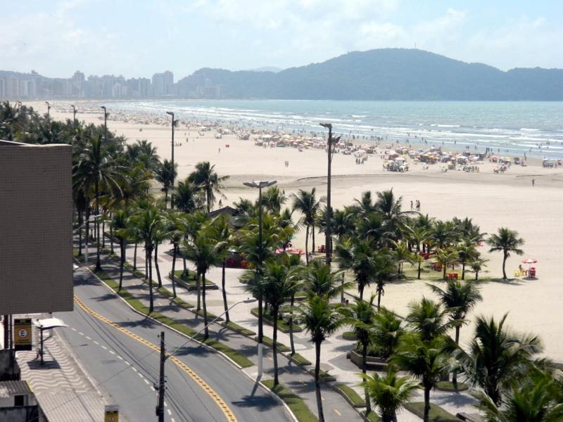  Apto Jóia 3 dormitórios - Frente para o mar - Praia Grande