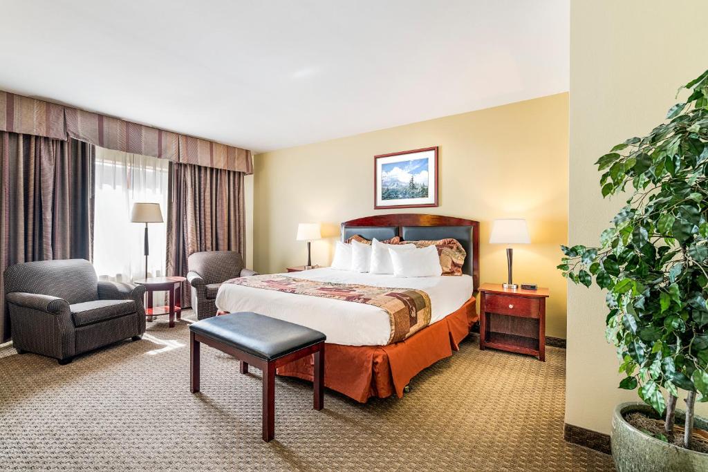 Postel nebo postele na pokoji v ubytování Winnemucca Inn & Casino