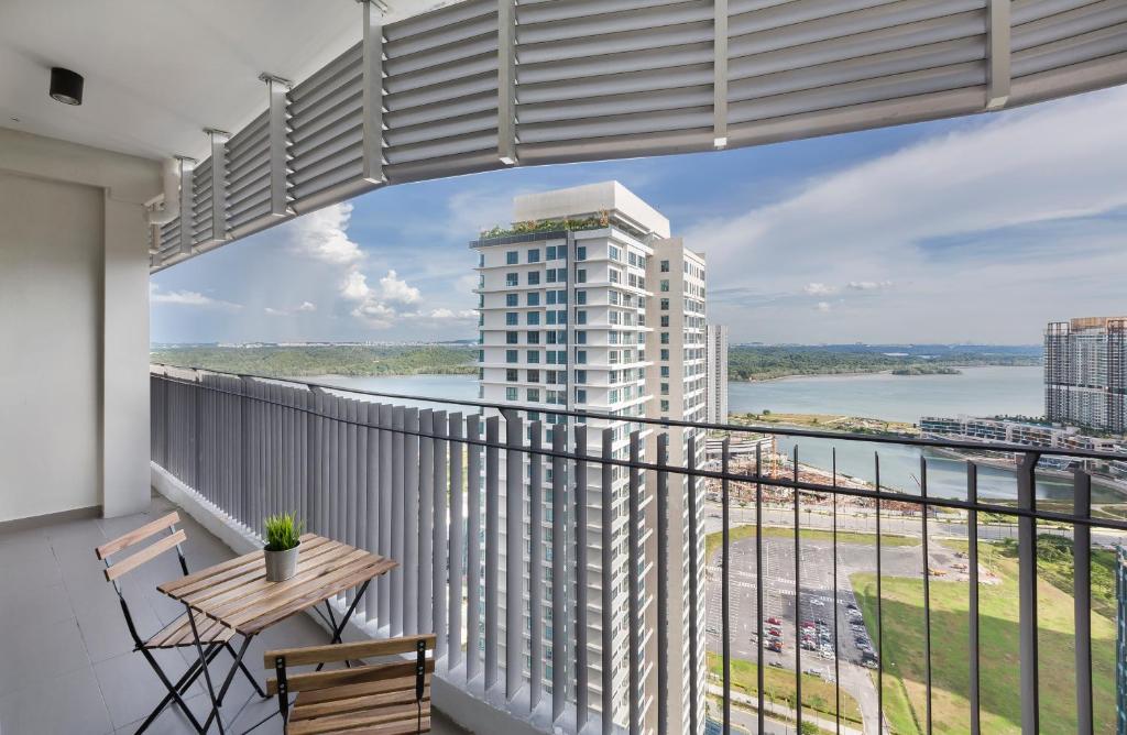 HostaHome Suites at Encorp Marina, mins to Legoland Malaysia - Apartamento Con Vista Al Mar De Marina