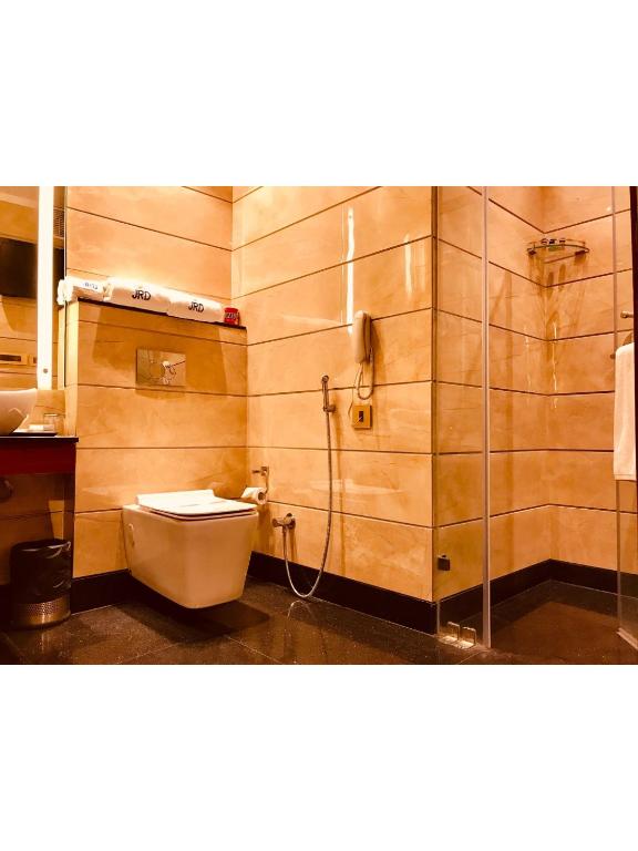 Koupelna v ubytování JRD Pride-Business Hotel