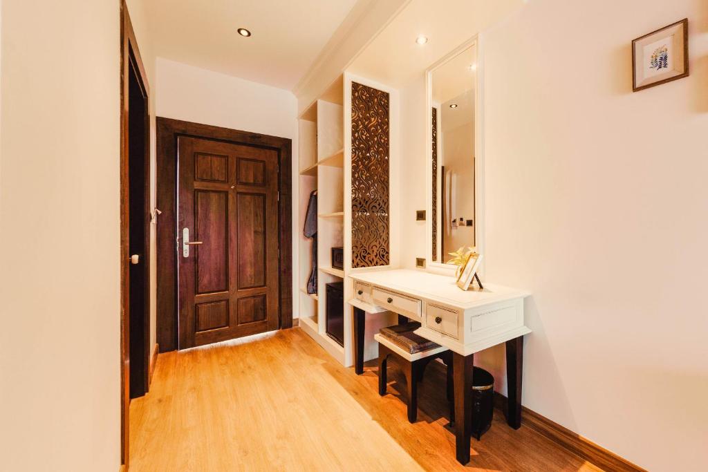 Phor Liang Meun Terracotta Arts - 17