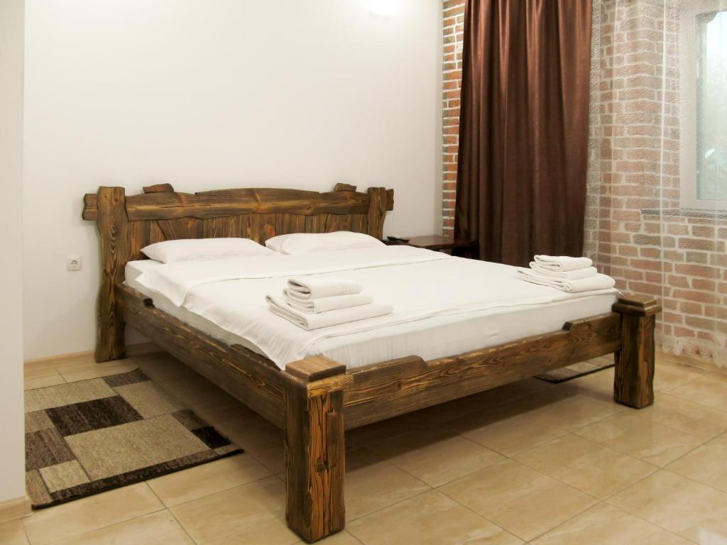 Fortetsya - Large Double Room