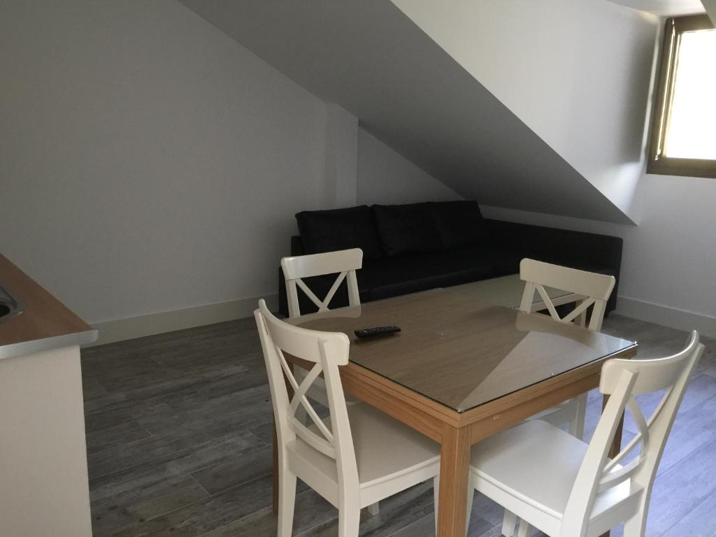 Posedenie v ubytovaní Casa Valsain
