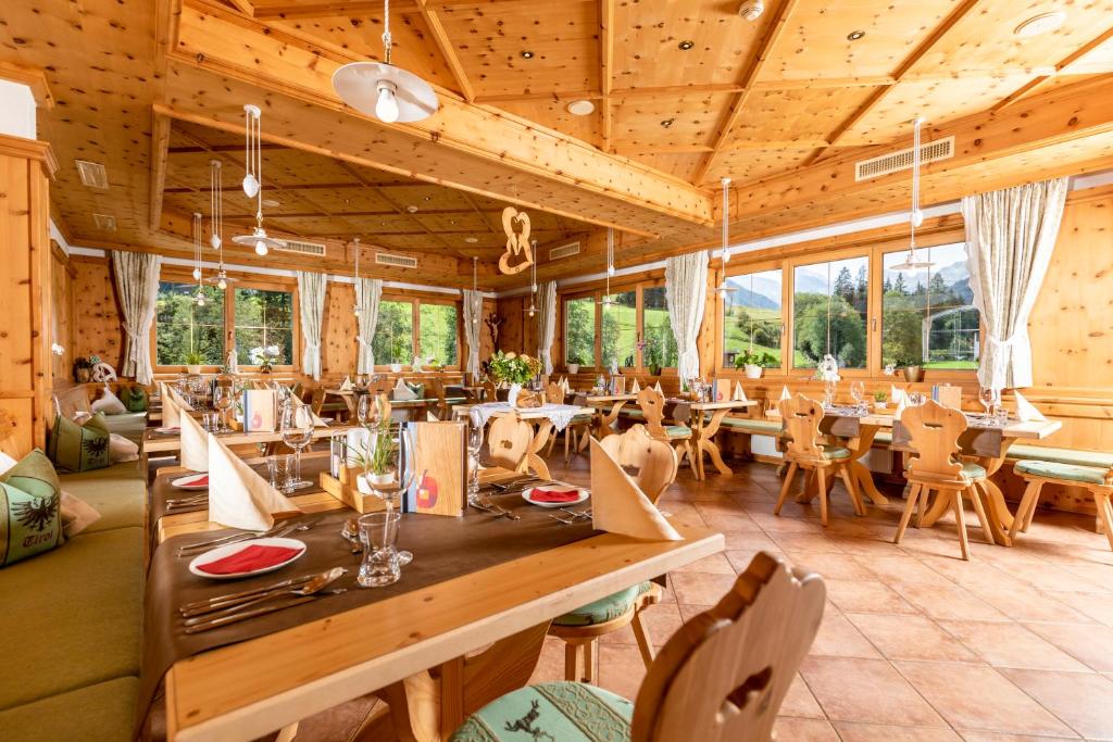 Restaurace v ubytování Hotel Eden