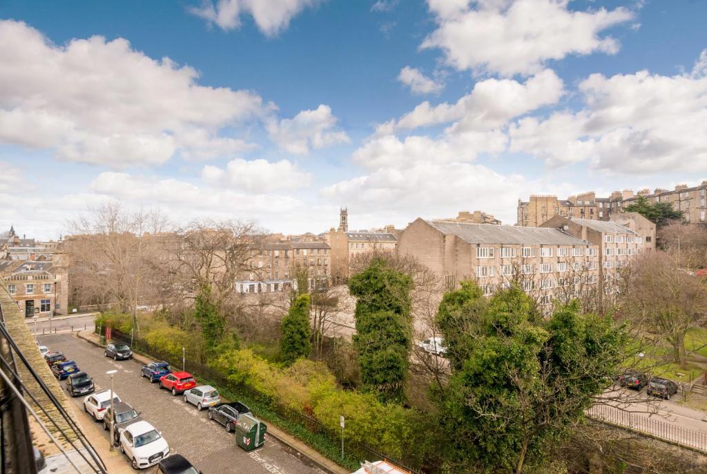 Dean Terrace - Traditional 3 bed in Stockbridge