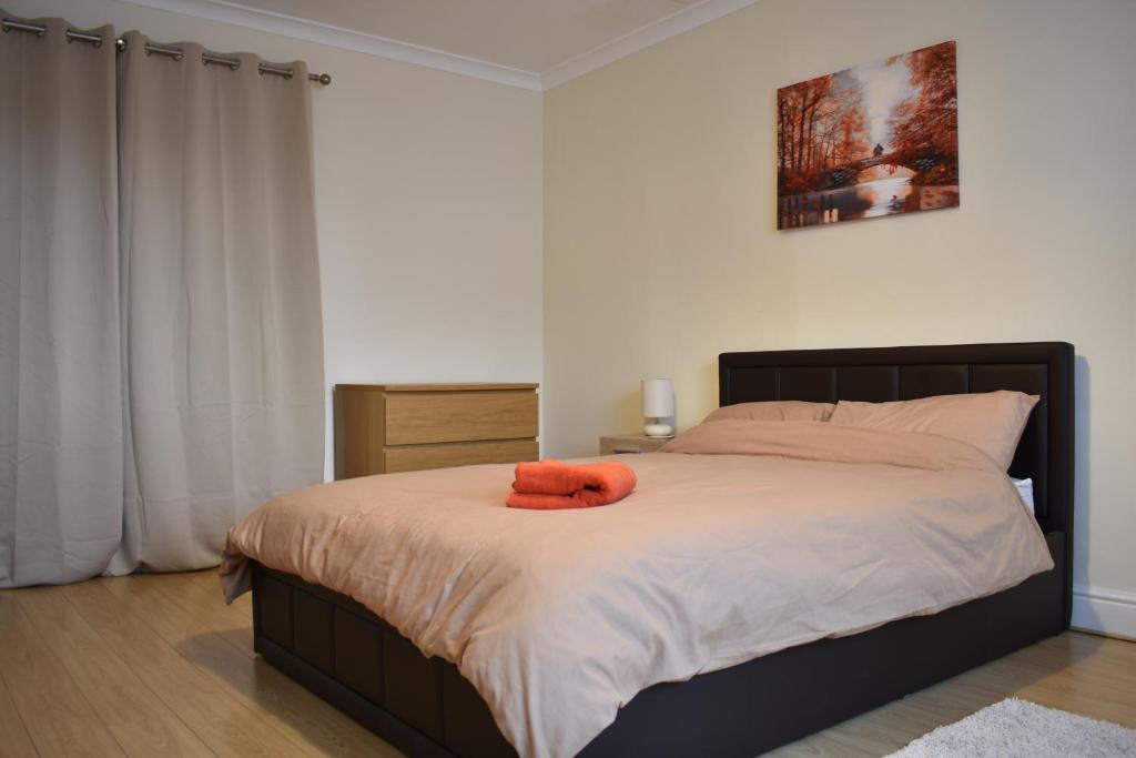 Postel nebo postele na pokoji v ubytování Home From Home