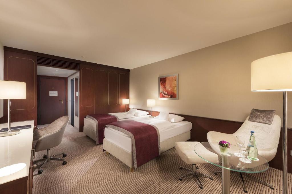 Maritim Hotel Bonn - 2