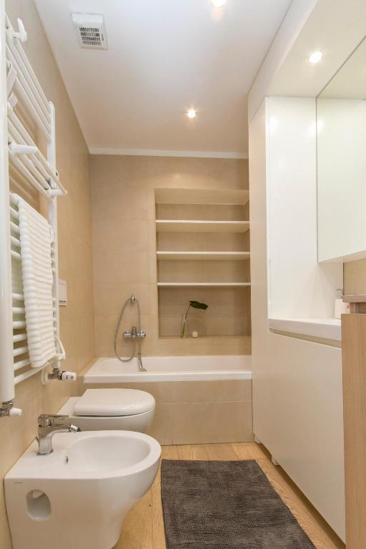 Kúpeľňa v ubytovaní Luxury and spacious apartment (Bocconi)