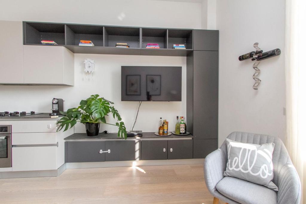 Kuchyňa alebo kuchynka v ubytovaní Luxury and spacious apartment (Bocconi)