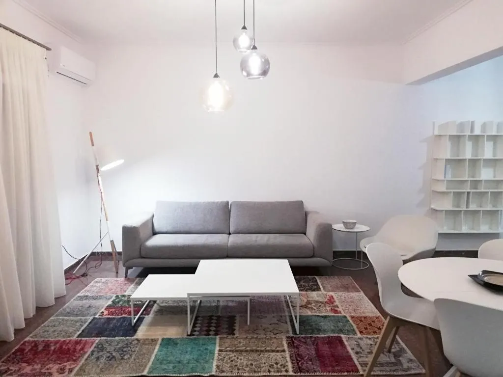 Stylish 2 bedroom apartment, Atena, Grecia