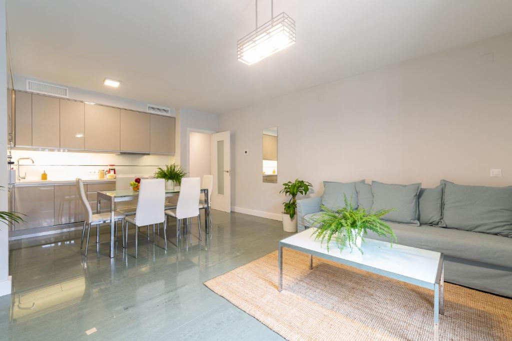 Apartamentos Circulo De Artistas - 9