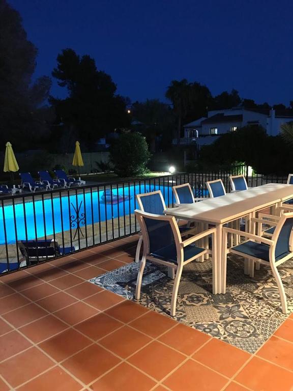 Fotografia z galérie ubytovania Villa Alegria Villa Apt with Sole Use of Private Pool v destinácii Jávea