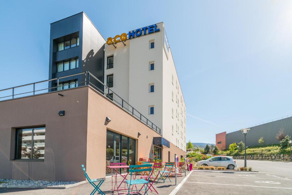 Budova, kde se hotel nachází