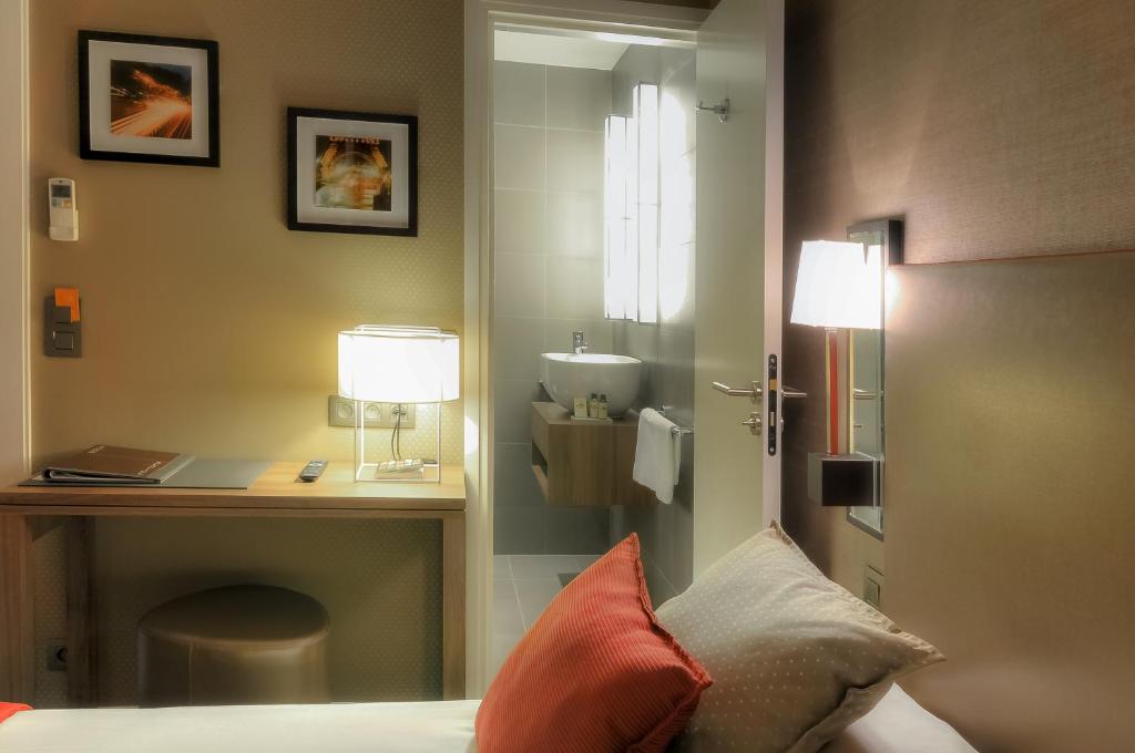 Hôtel Marais Bastille - Resim 21