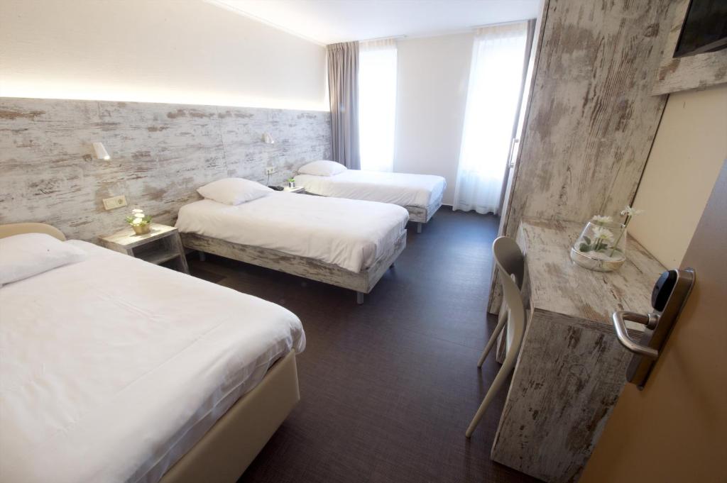 Il Piccolo Mondo - Resim 2