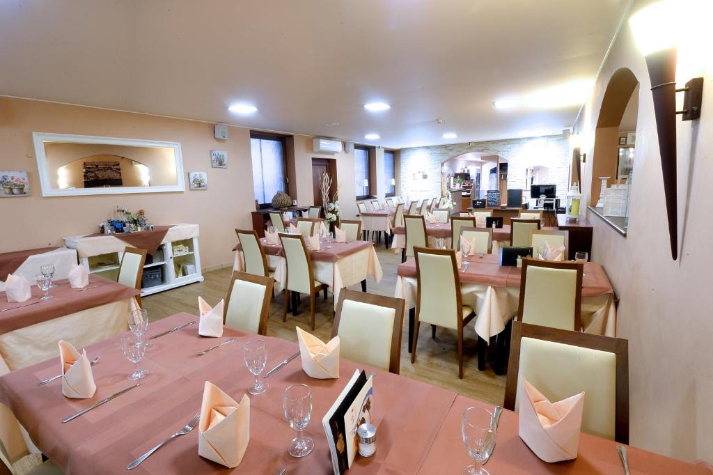 Il Piccolo Mondo - Resim 21