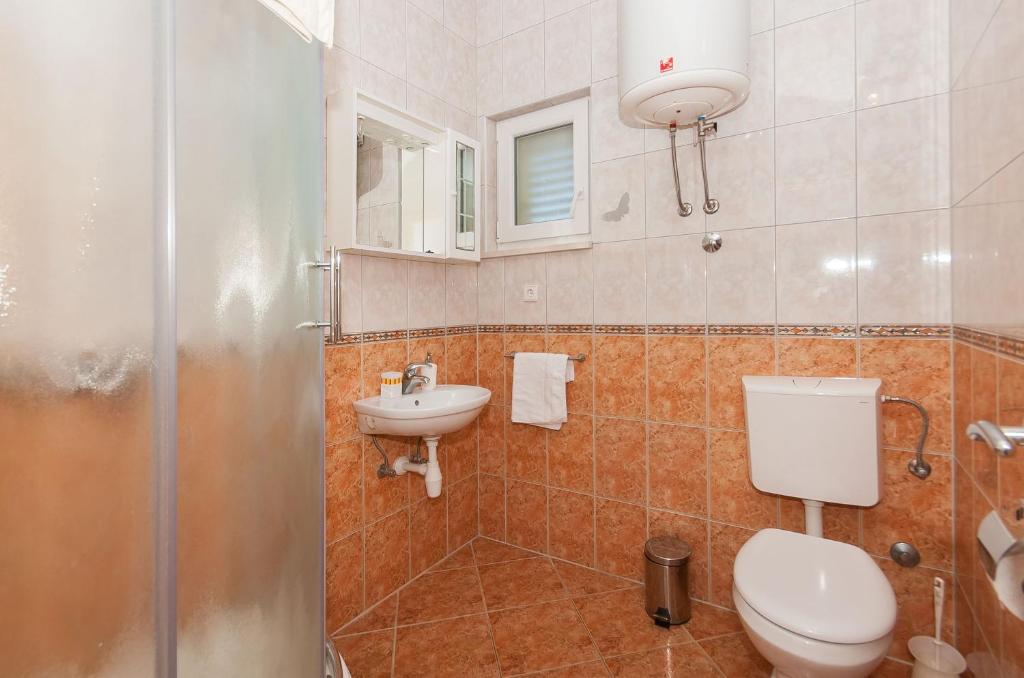 Kúpeľňa v ubytovaní Apartments Marija Pisak