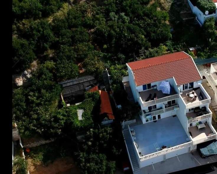 Pohľad z vtáčej perspektívy na ubytovanie Apartments Marija Pisak
