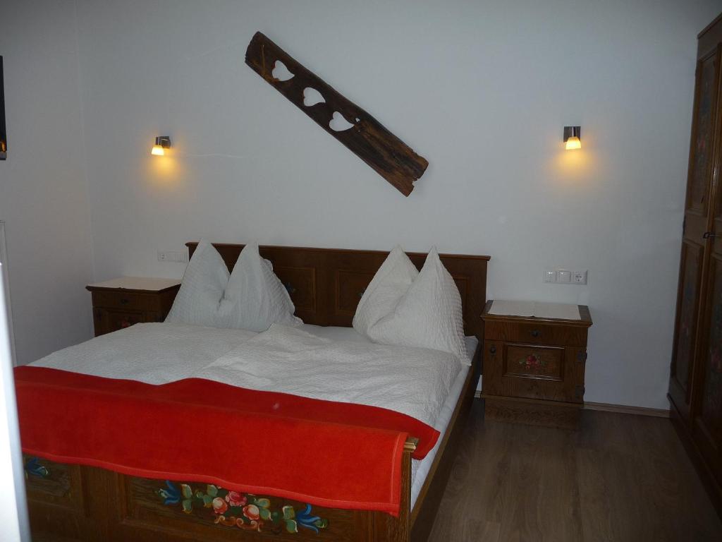 Postel nebo postele na pokoji v ubytování Familiengasthof St. Wolfgang