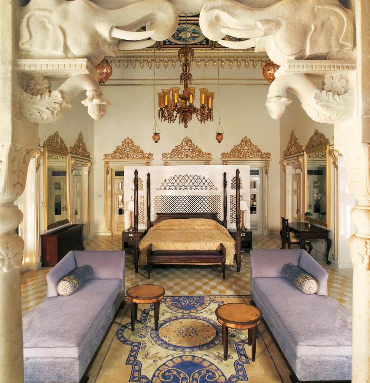 Posezení v ubytování Taj Lake Palace Udaipur