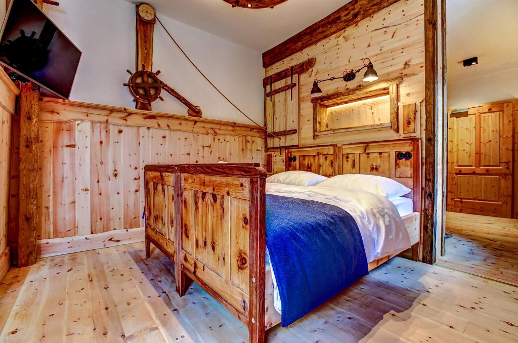 Letto o letti in una camera di Welterbe-Wirtshaus Steegwirt