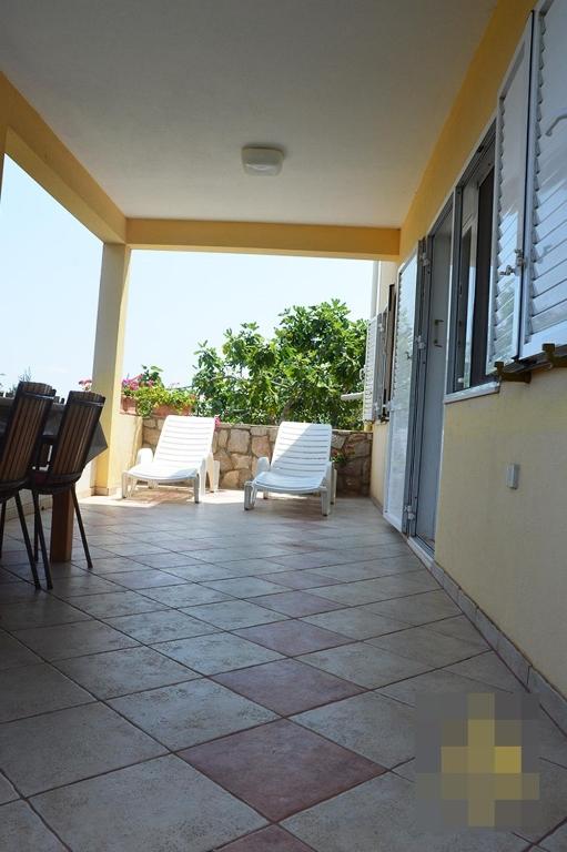 Balkón alebo terasa v ubytovaní Apartment in Preko with sea view, terrace, air conditioning, Wi-Fi (4574-1)