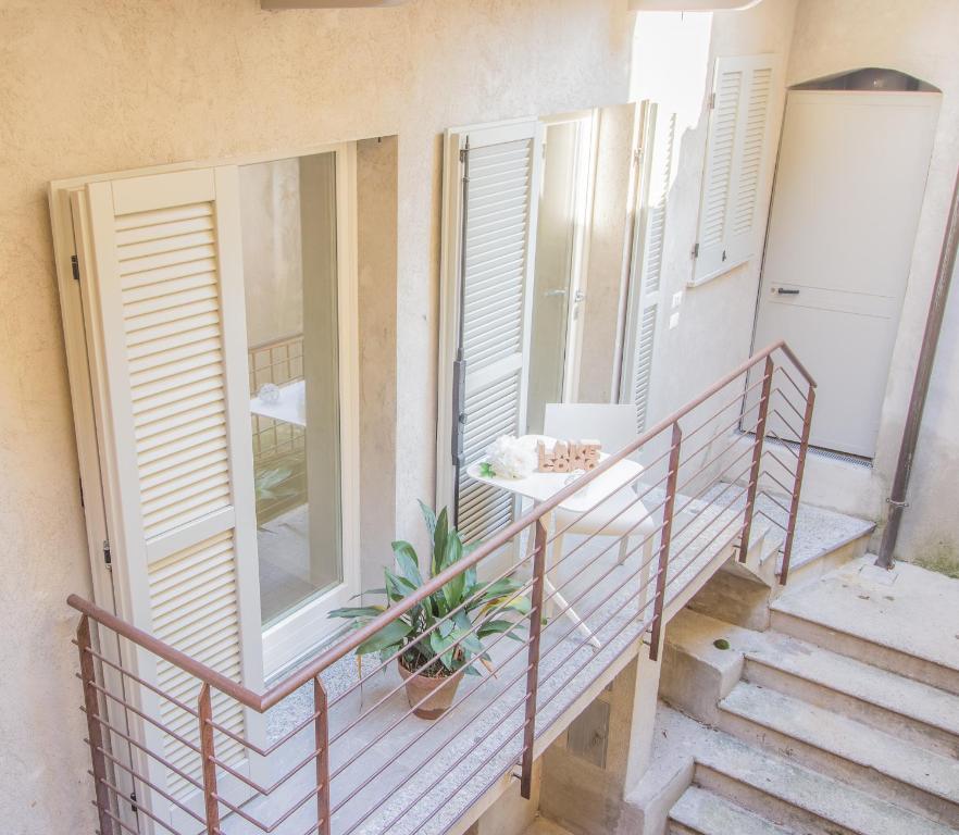 Zdjęcie z galerii obiektu Little Nest Flat w mieście Varenna