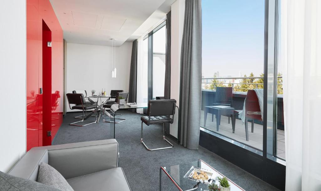 Living Hotel Frankfurt - Resim 4