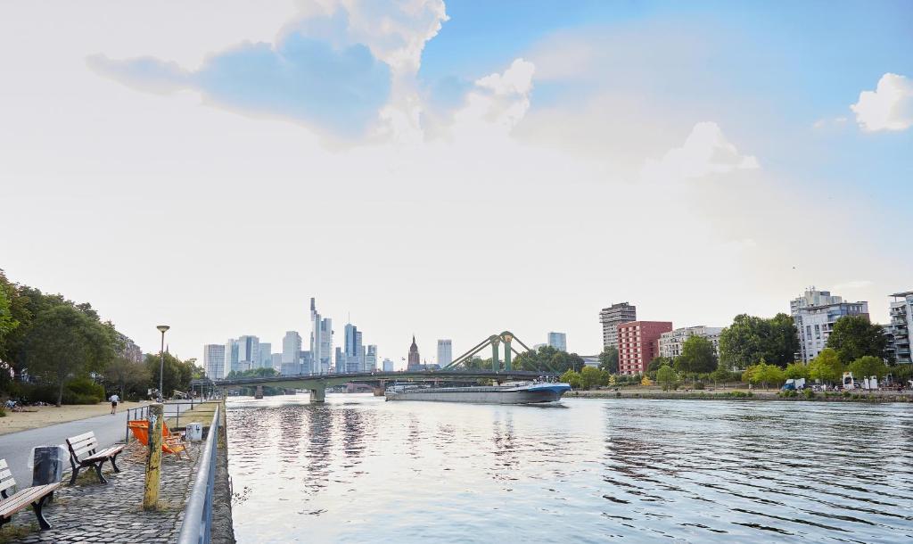 Living Hotel Frankfurt - Resim 45