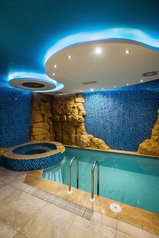 Bazén v ubytování Spa Hotel Grace Forum nebo v jeho okolí