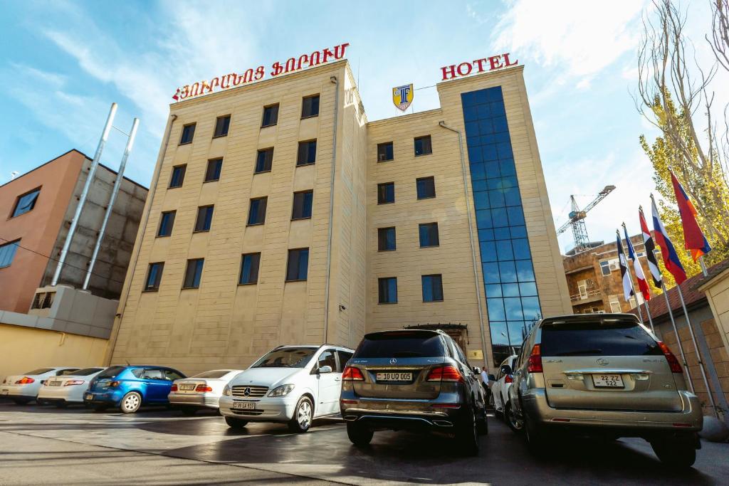 Budova, kde se hotel nachází
