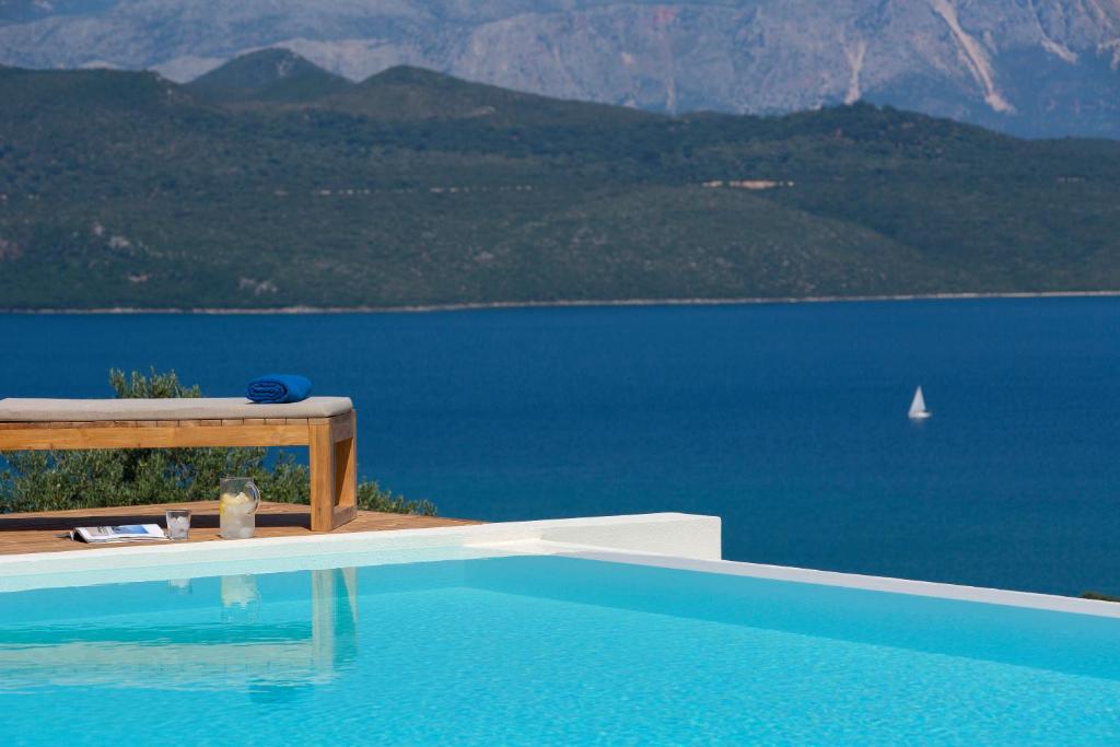 Zdjęcie z galerii obiektu Rachi Sea View Blue Villa w mieście Katouna