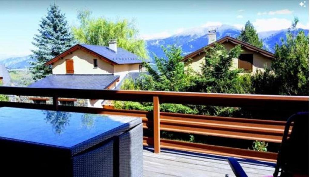 Nespecifikovaný výhled na hory nebo výhled na hory při pohledu z apartmánu