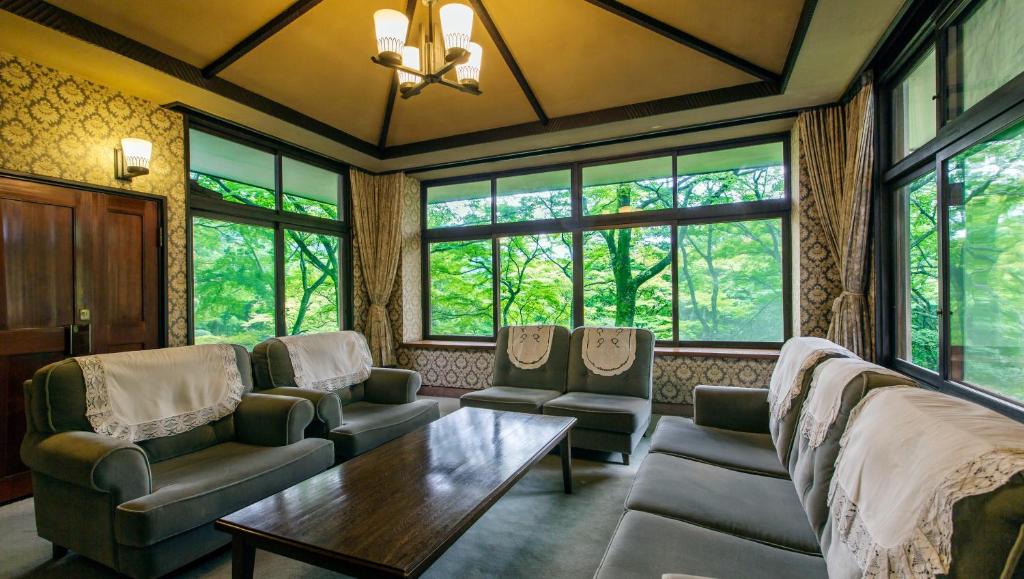 Gora Kansuiro - Suite In Japanse Stijl Met Hete Lente -bad - Villa