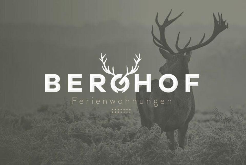Certifikát, hodnocení, plakát nebo jiný dokument vystavený v ubytování Der Berghof