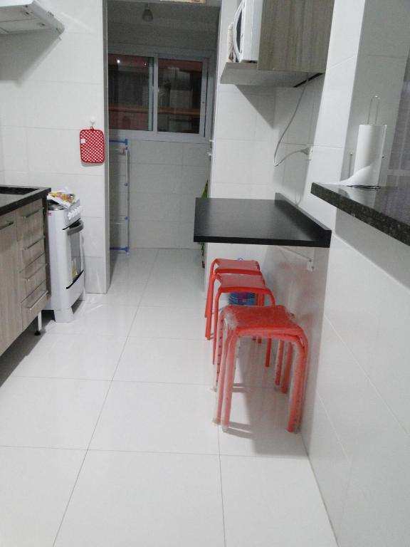  Aviação-Praia Grande/SP- 100m praia - imperdível