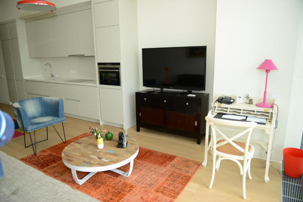 Kuchyň nebo kuchyňský kout v ubytování Ataköy Marina Park Hotel Residence