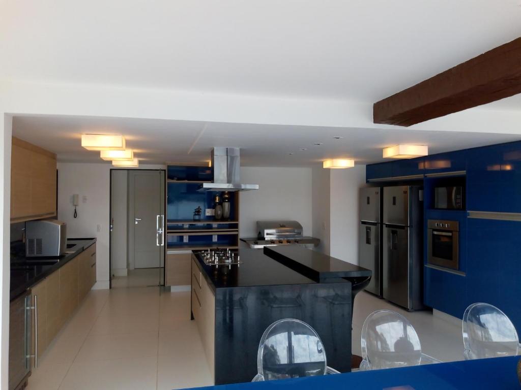  Excelente casa na areia da praia da Ferradura