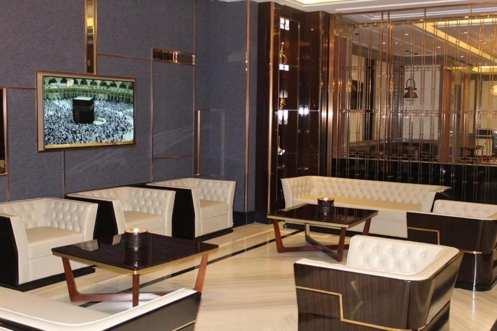 Posezení v ubytování Batoul Ajyad Hotel