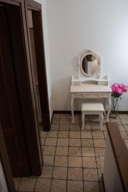 Zdjęcie z galerii obiektu Casa vacanze Corte dei dami w mieście Caprino Veronese