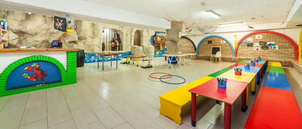 Dětský klub v ubytování Globales Los Patos Park