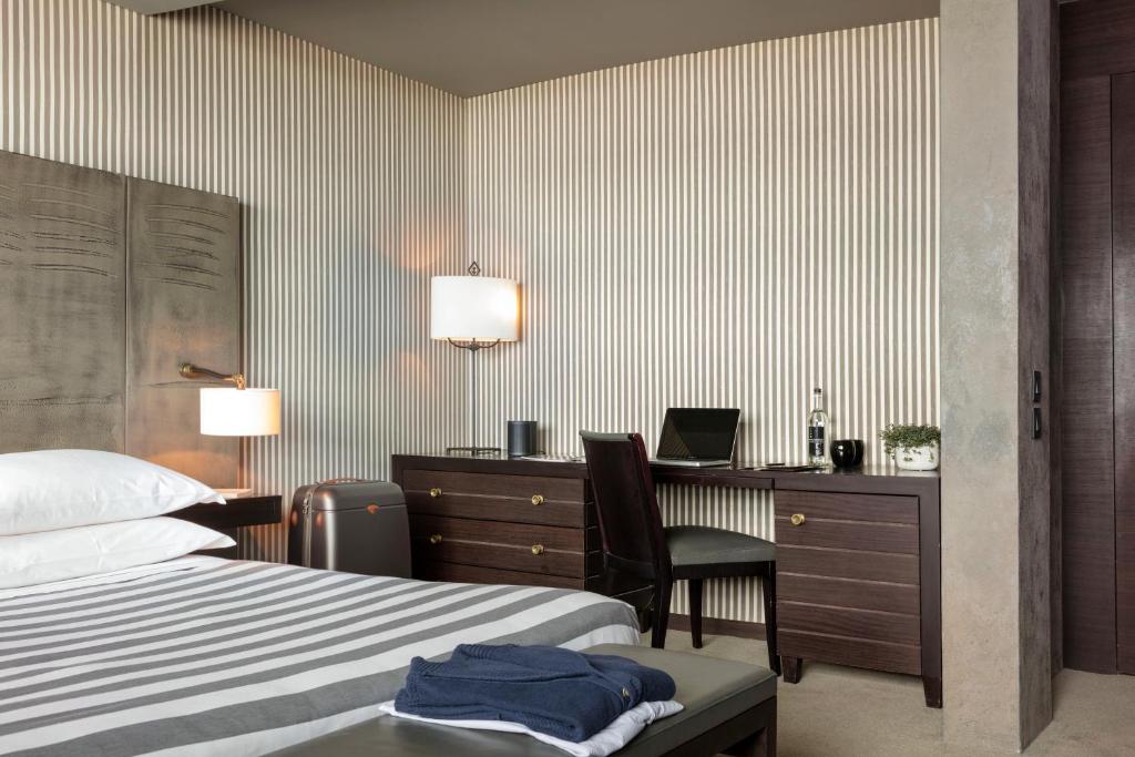 Hotel Square - Resim 28