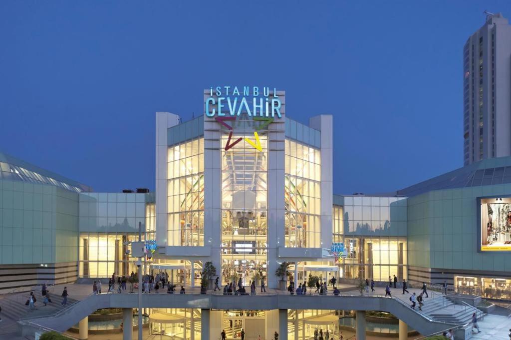 The building in which a szállodákat is located